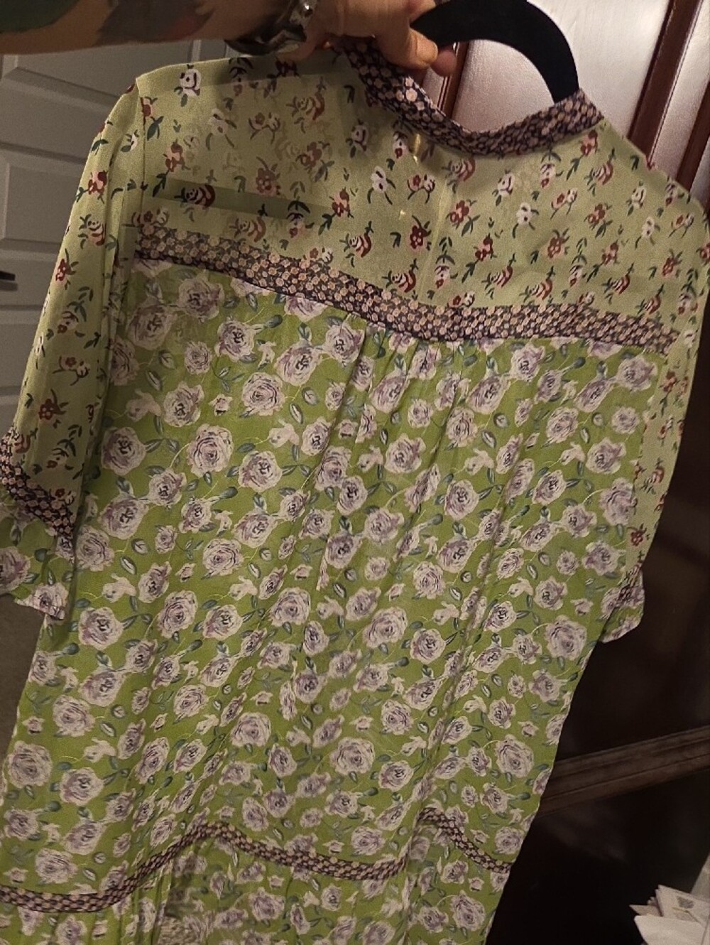 Light Green Floral Button-Front Ruffle Sheer Blouse - Picture 7 of 7